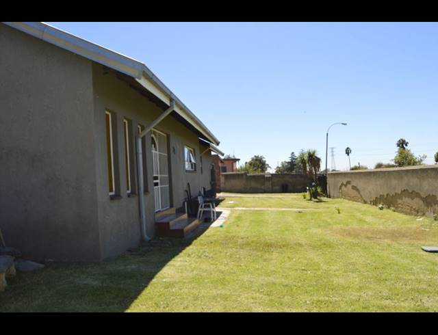3 BEDROOM FREESTANDING FOR SALE IN BIRCHLEIGH